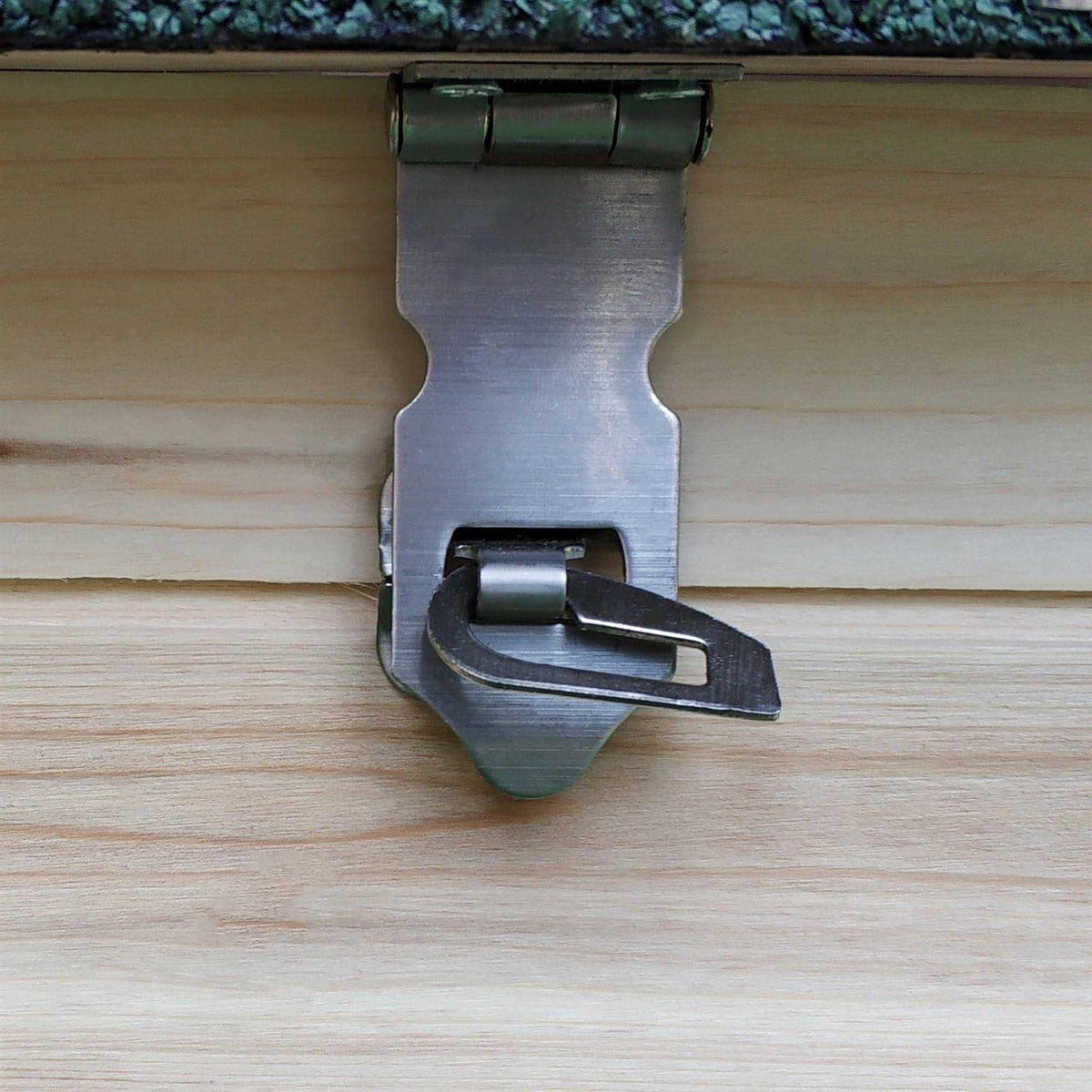Wooden Chicken Coop with Nesting Box E45975