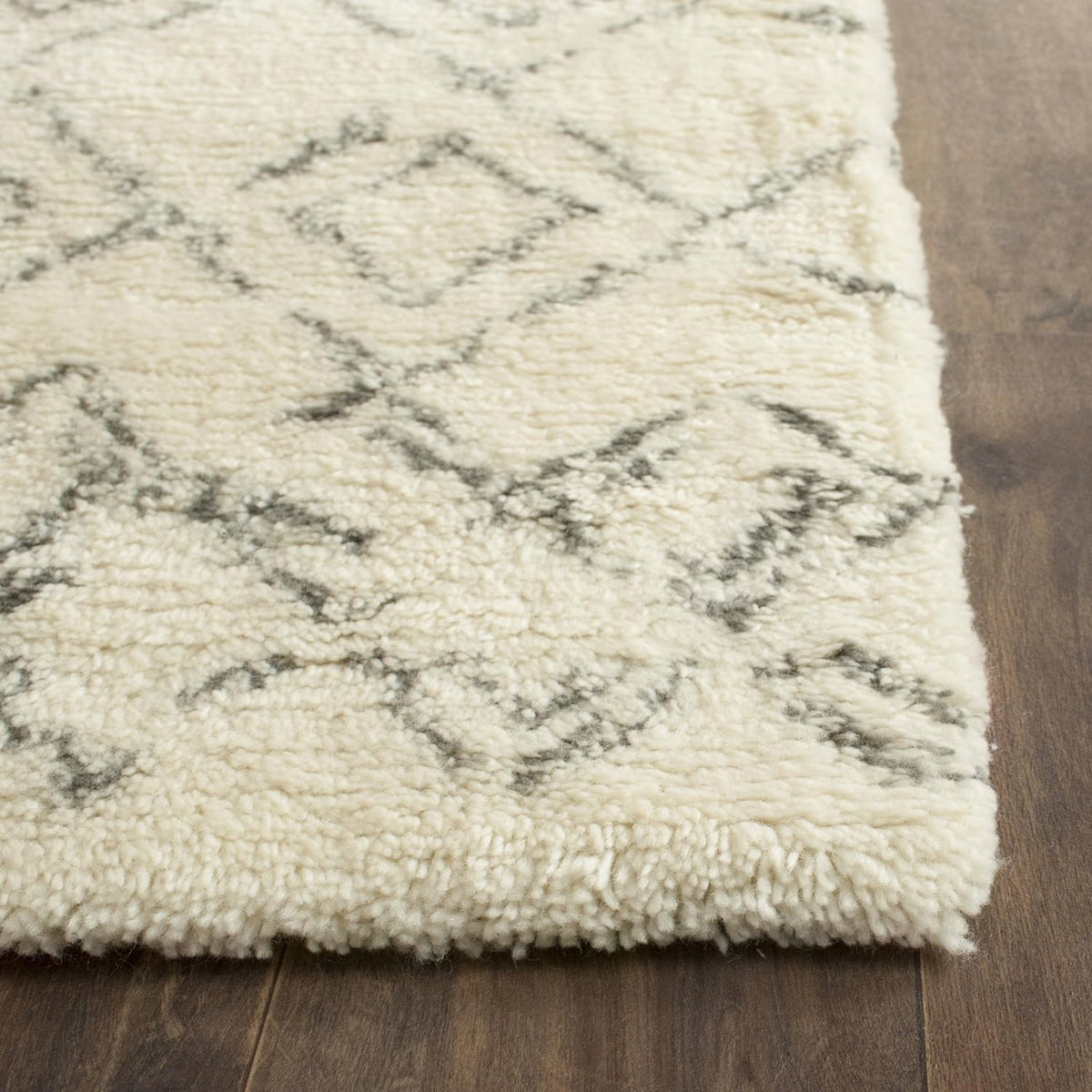 Ivory Grey Handmade Wool Shag Runner 2'3 x 8' S35412