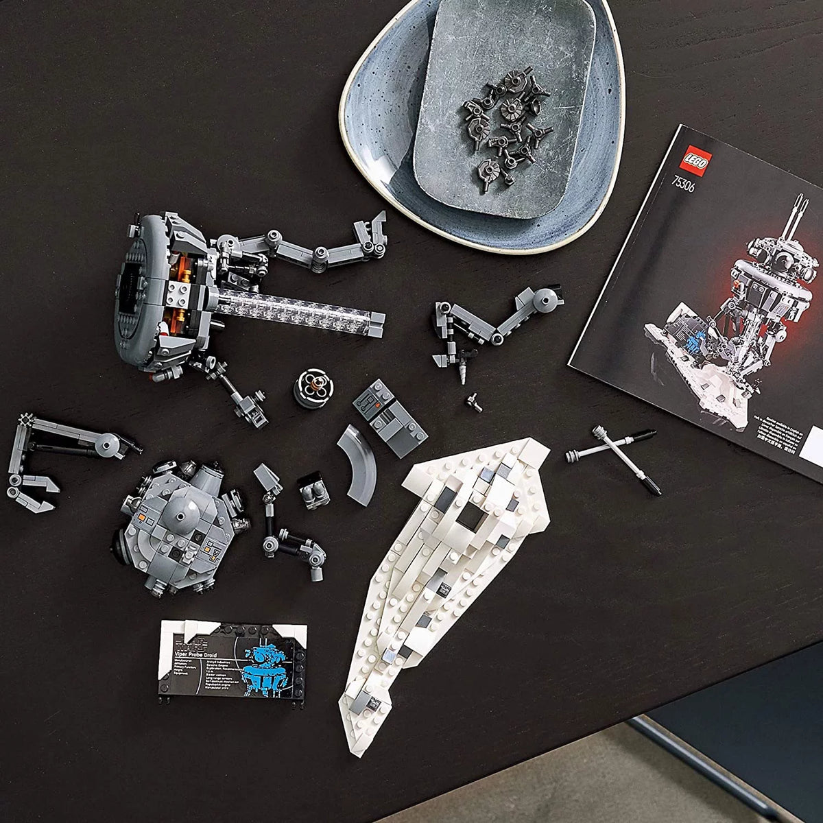 683 Pieces Building Toy L6858