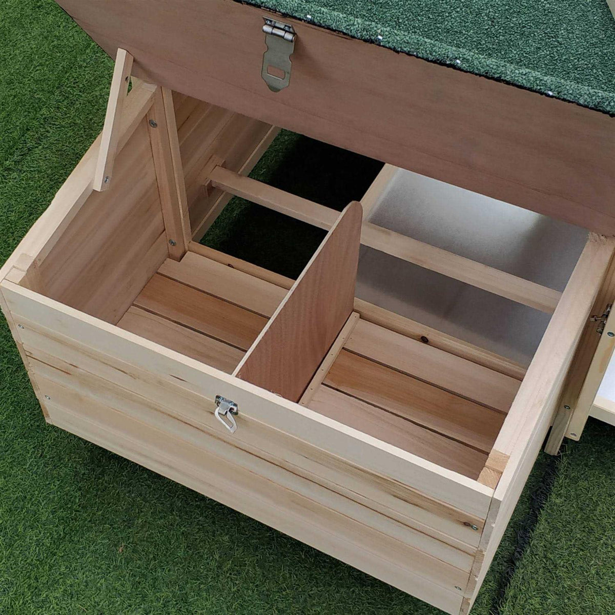 Wooden Chicken Coop with Nesting Box E45975